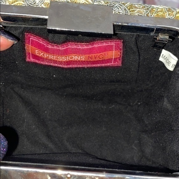 UEC Expression NYC gold silver hard shell small clutch - Picture 5 of 6